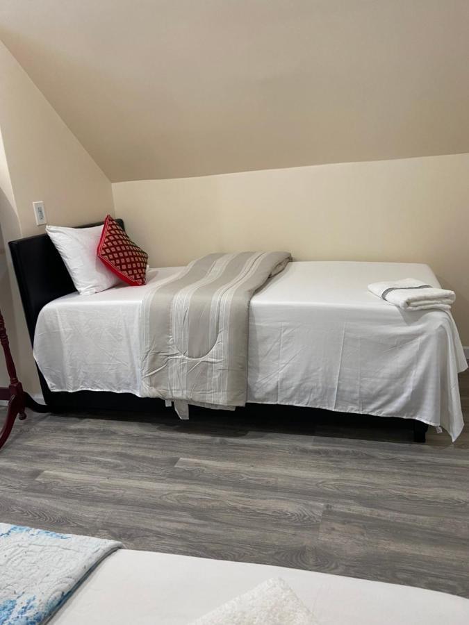 نيو يورك A Nice Room In Queens المظهر الخارجي الصورة